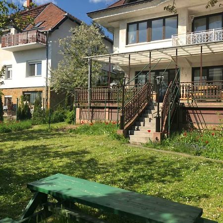 Luxury Eagle Apartman Budapeste Exterior foto