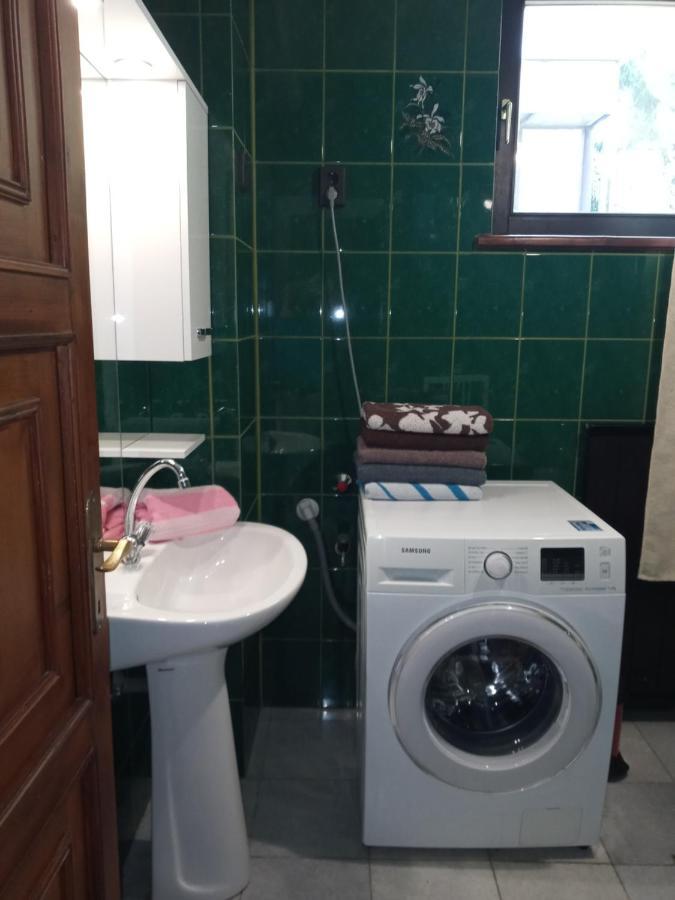 Luxury Eagle Apartman Budapeste Exterior foto